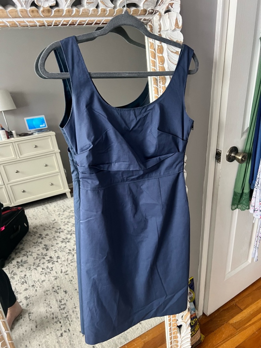 Elie Tahari Navy Sleeveless Sheath Midi Dress